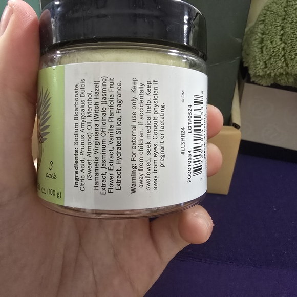 Let's Get Steamy Jasmine and Vanilla Shower Steamers - Picture 2 of 3